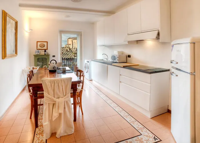 Apartment Dama Charming 100m From Piazza Del Campo