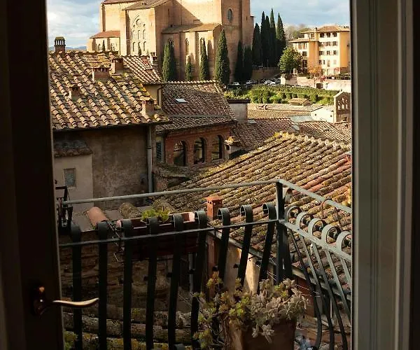 Apartment Dama Charming 100m From Piazza Del Campo