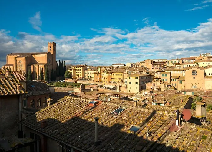 Dama Charming 100m From Piazza Del Campo Siena