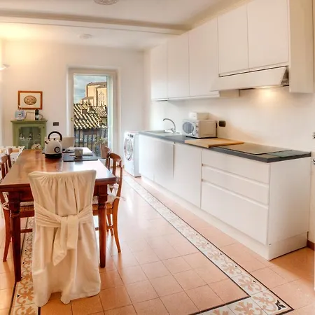 Apartamento Dama Charming 100m From Piazza Del Campo